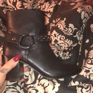 Black ankle boots pointed toe Report Signature